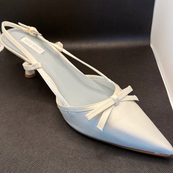 Nine West Cream Pointed-Toe Slingback Pumps with Bow - Picture 3 of 3